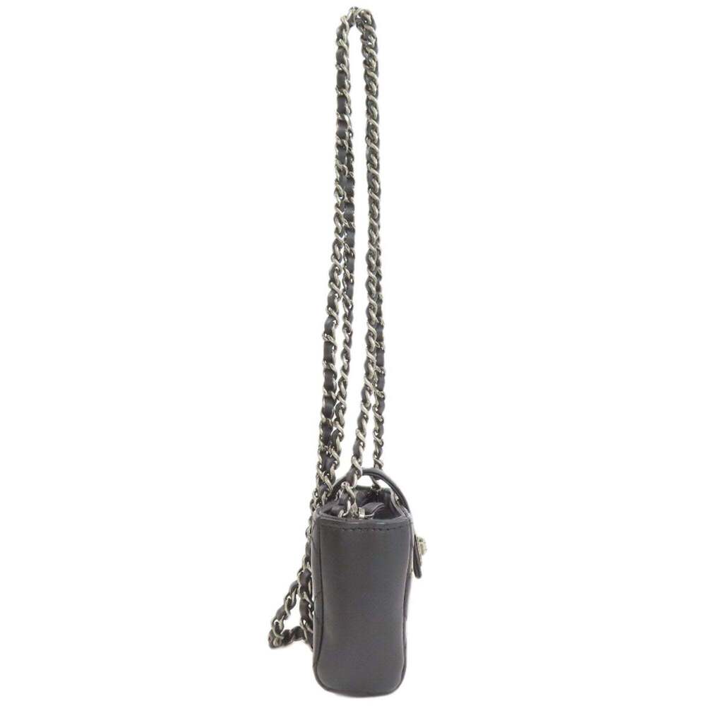 CHANEL Black Lambskin Leather Shoulder Bag - Picture 3 of 16
